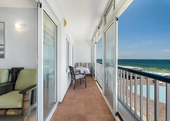 Edificio Nautilus * Bajamar (La Laguna)